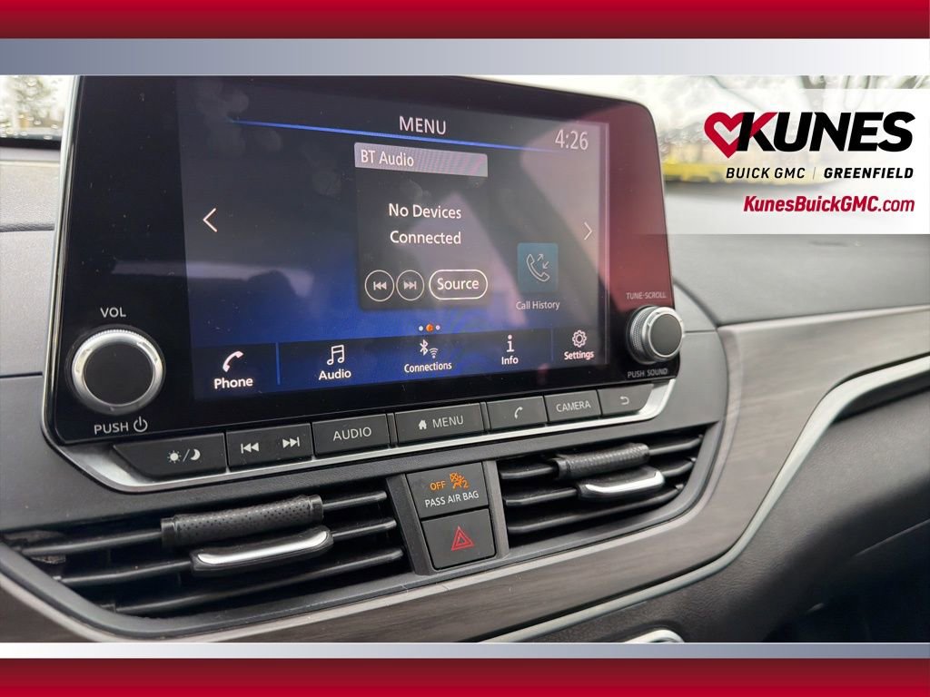 Used 2024 Nissan Altima 2.5 SV FWD image 21