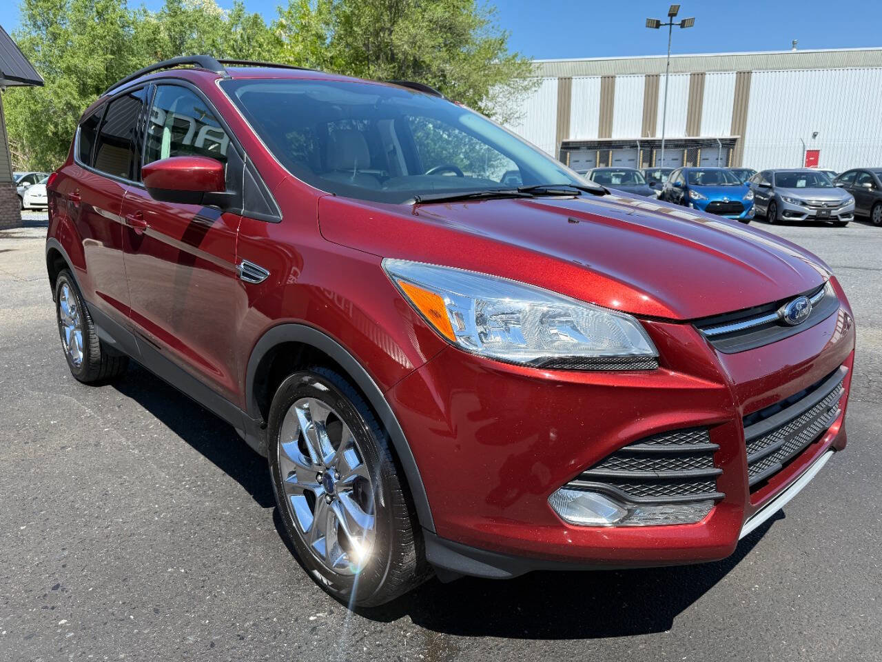 Used 2015 Ford Escape SE w/ Equipment Group 201A AWD/4WD image 3