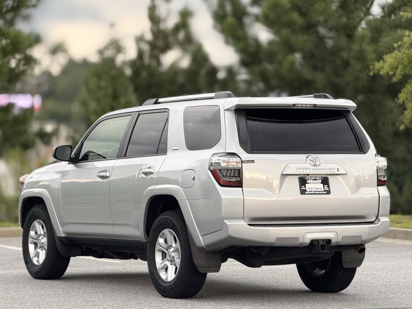 Used 2022 Toyota 4Runner SR5 image 9