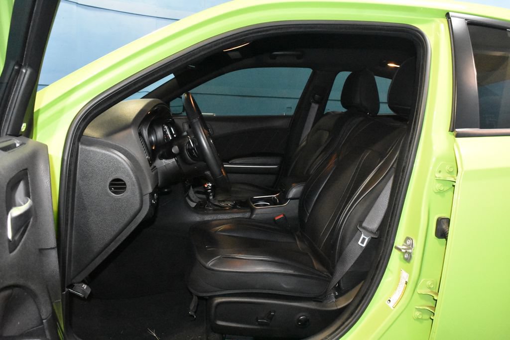 Used 2023 Dodge Charger R/T w/ Navigation & Travel Group RWD image 6
