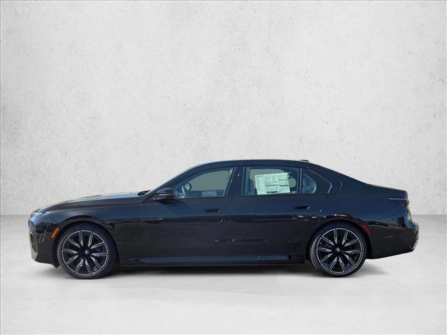 Used 2024 BMW i7 M70 w/ Premium Package image 5