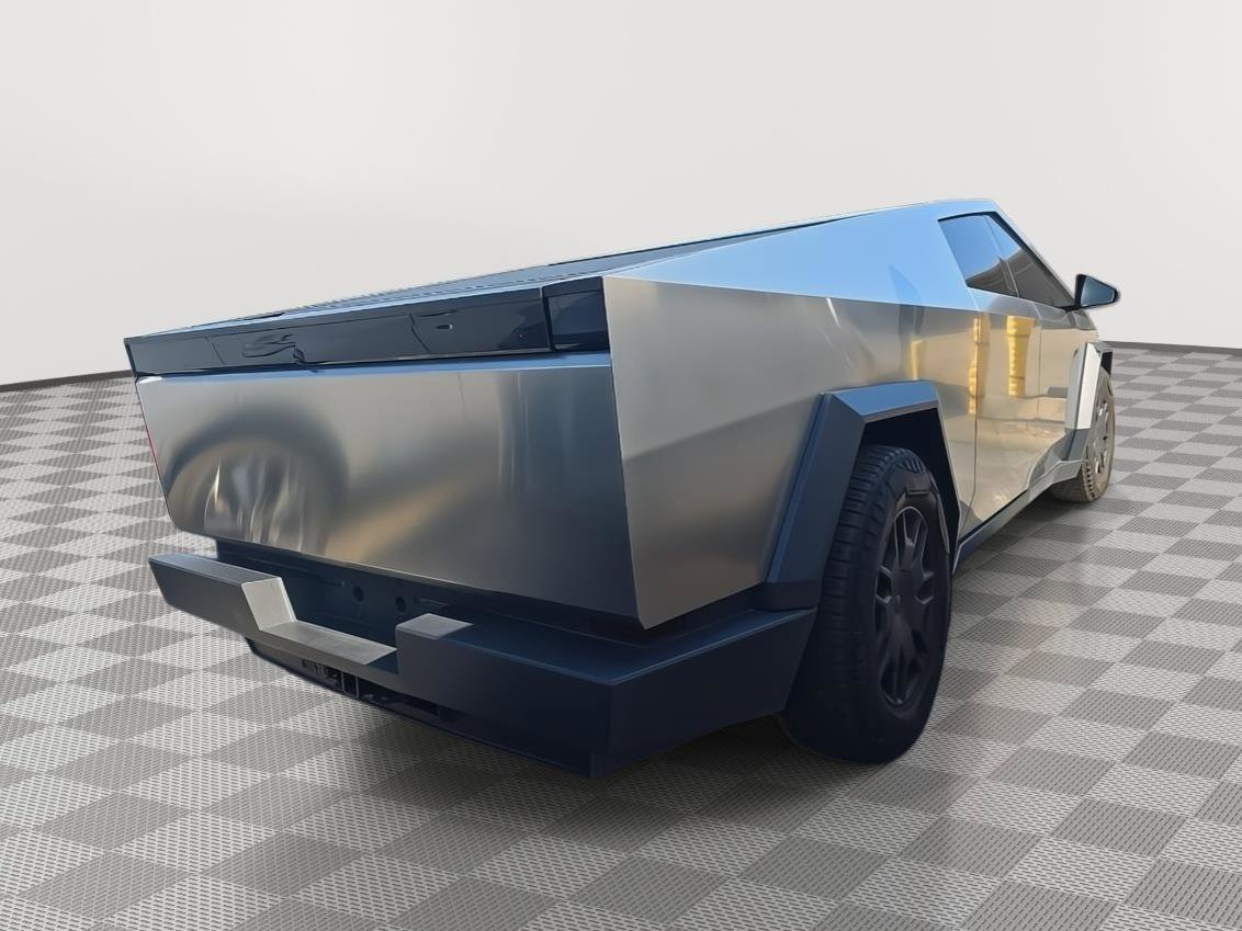 Used 2024 Tesla Cybertruck AWD Crew Cab image 2