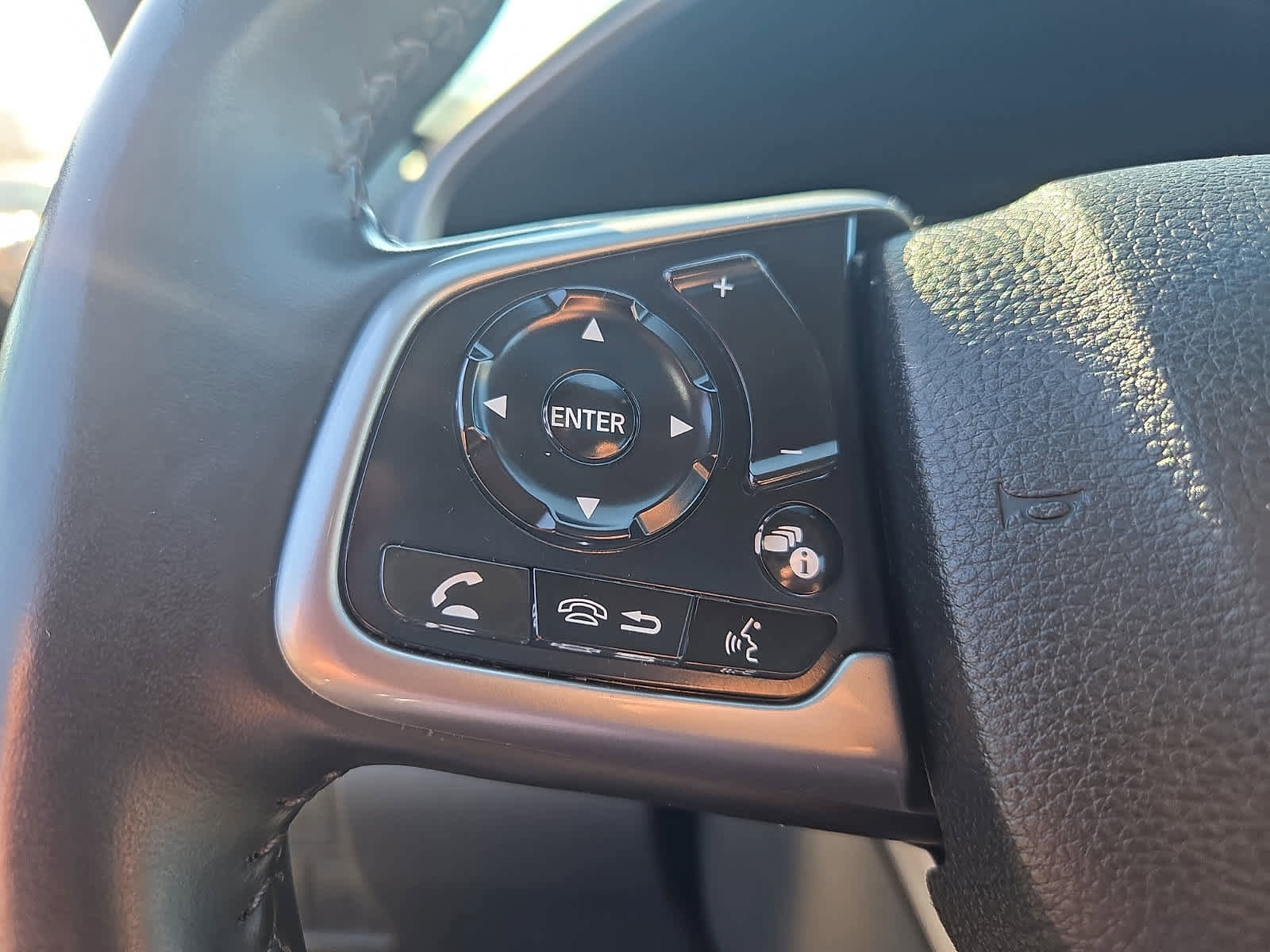 Used 2020 Honda CR-V EX-L image 23