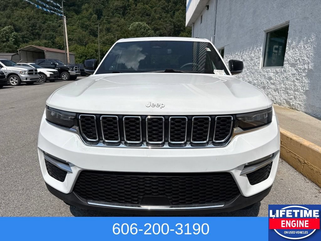 Used 2024 Jeep Grand Cherokee Limited AWD/4WD image 4