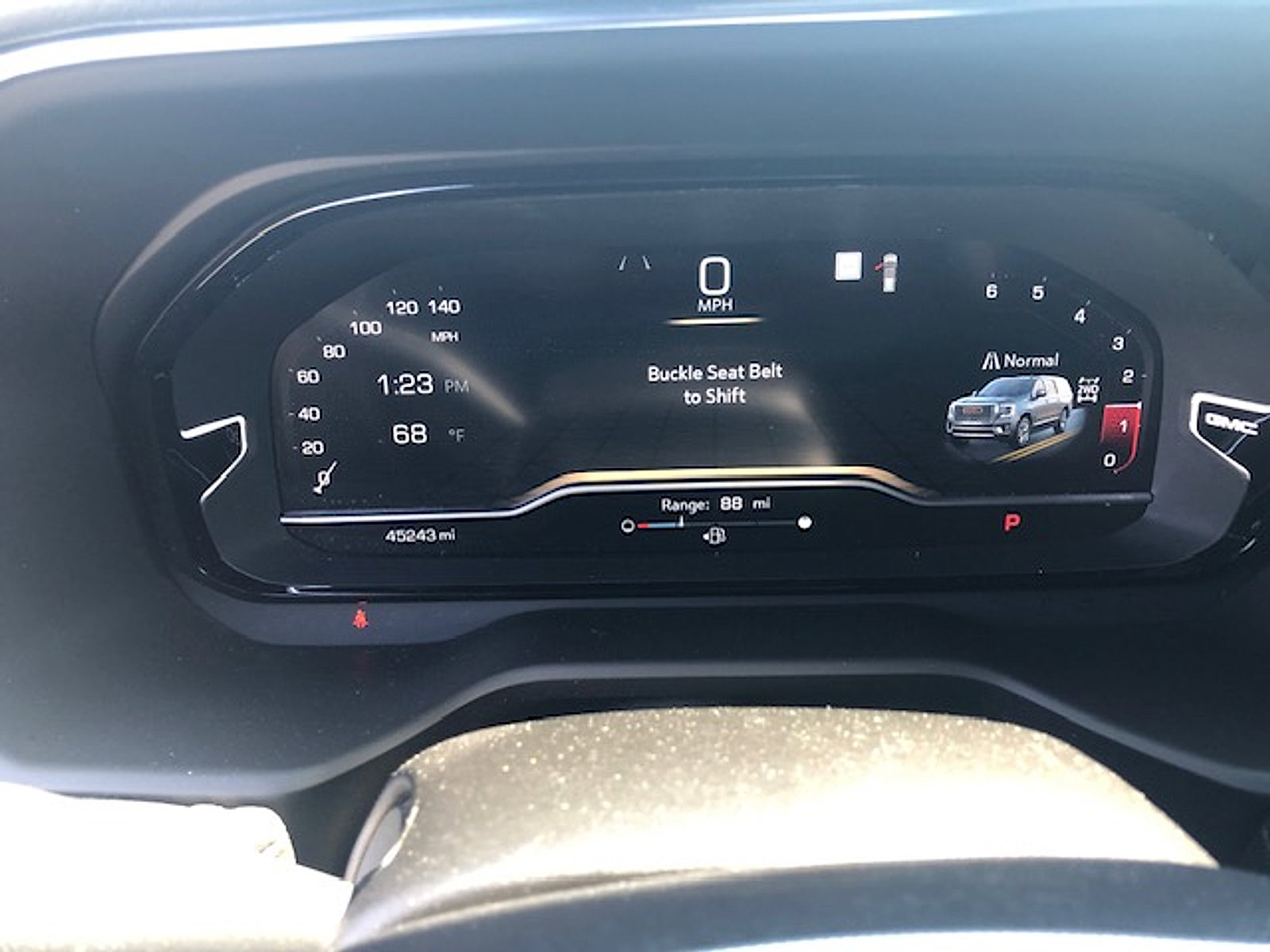 Used 2022 GMC Yukon XL Denali image 9