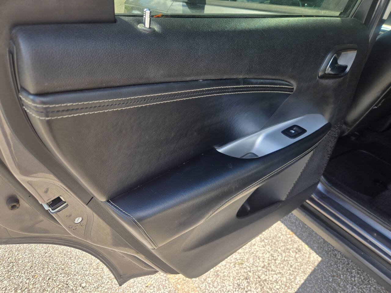 Used 2014 Dodge Journey SXT w/ Flexible Seating Group FWD image 33