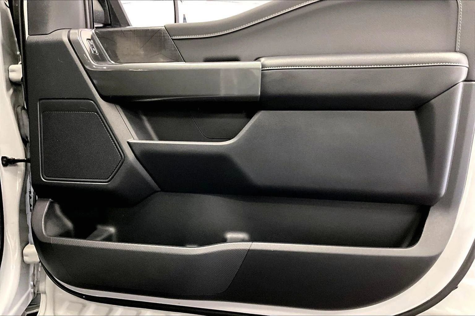 Certified 2023 Ford F150 XLT w/ Equipment Group 302A High image 23