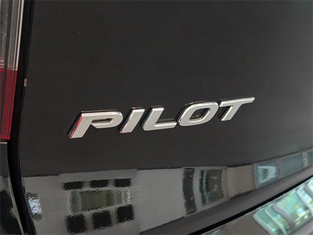 Used 2021 Honda Pilot Elite image 11