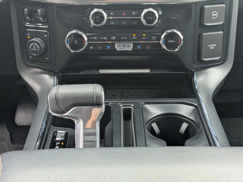 New 2025 Ford F150 Lariat w/ Equipment Group 502A High image 22