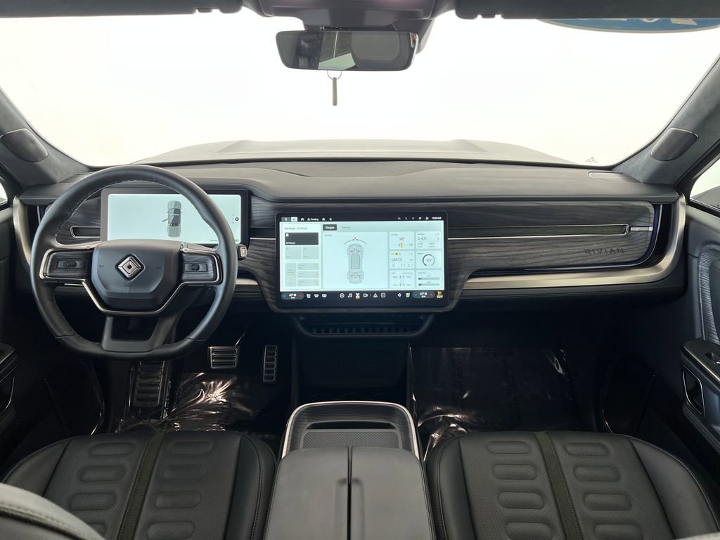 Used 2023 Rivian R1T Adventure image 14