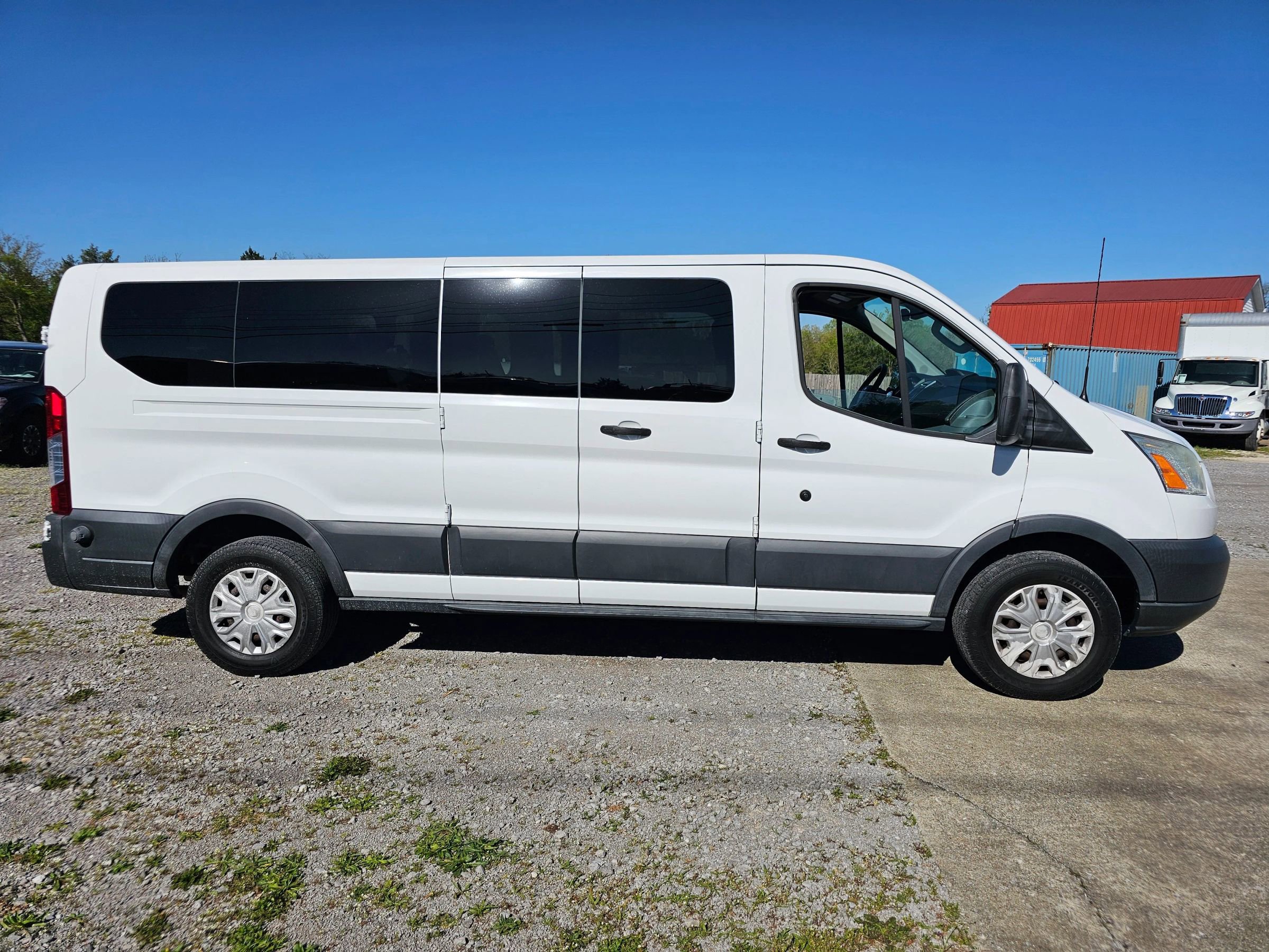 Used 2015 Ford Transit 350 XLT RWD image 19
