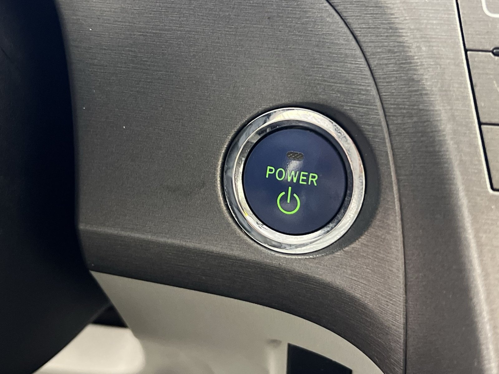 Used 2014 Toyota Prius Two FWD image 31