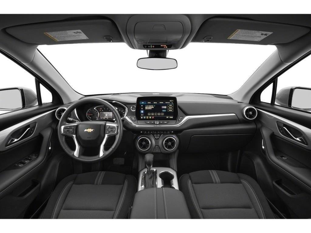 Used 2024 Chevrolet Blazer LT w/ Convenience Package FWD image 3