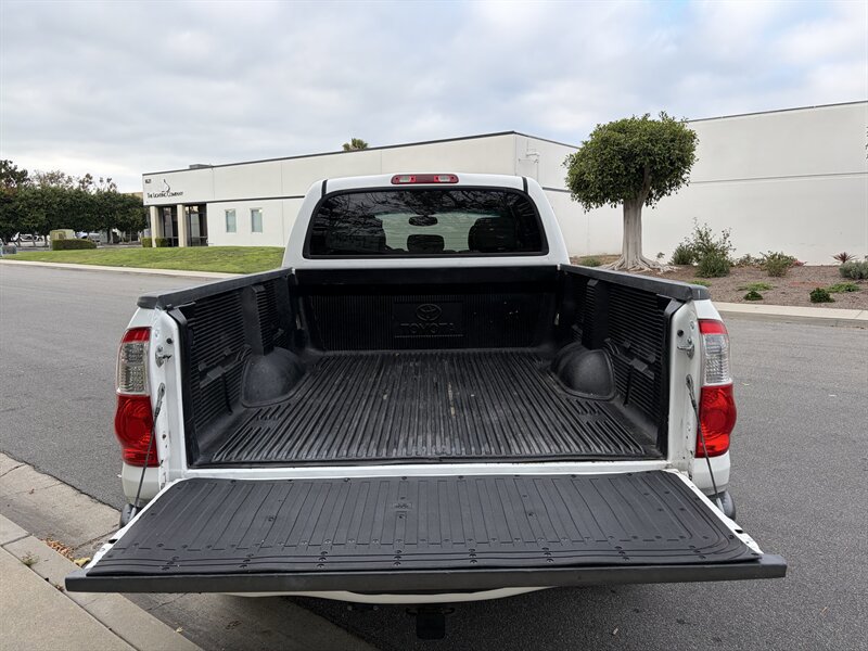 Used 2005 Toyota Tundra Limited RWD image 7