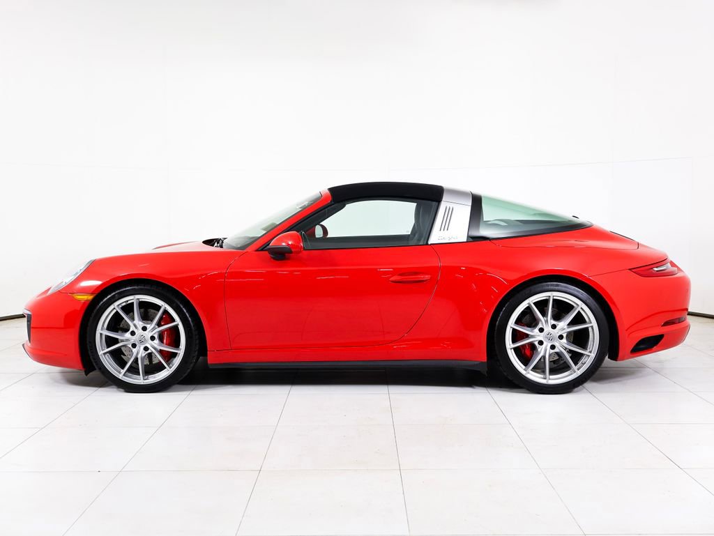 Certified 2018 Porsche 911 Targa 4S image 34