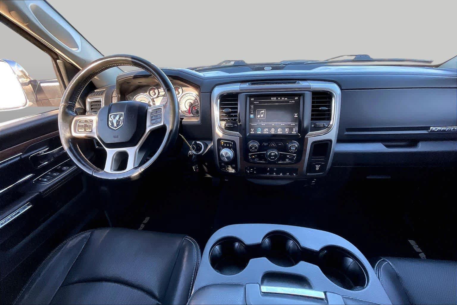 Used 2017 RAM 1500 Laramie AWD/4WD image 16