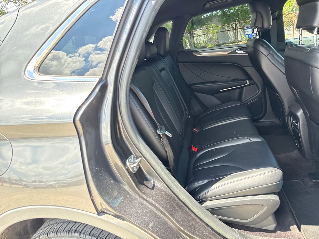 Used 2018 Lincoln MKC Premiere FWD image 26