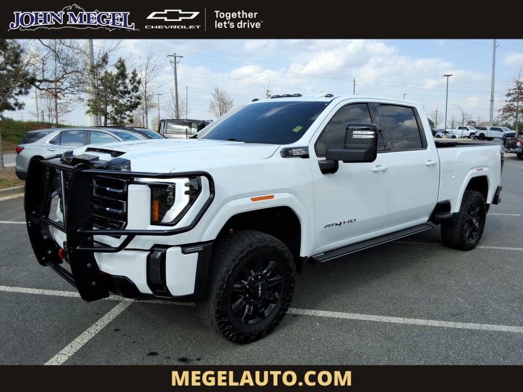 Used 2024 GMC Sierra 2500 AT4 w/ AT4 Preferred Package AWD/4WD image 1