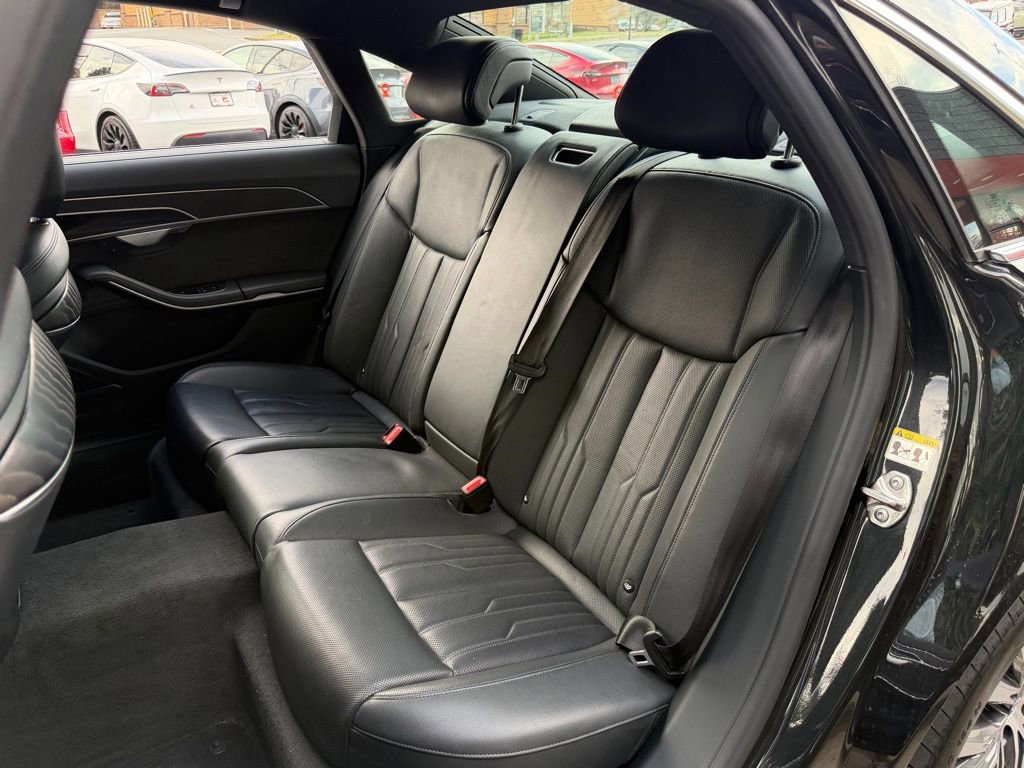 Used 2019 Audi A8 L 3.0T w/ Executive Package image 31