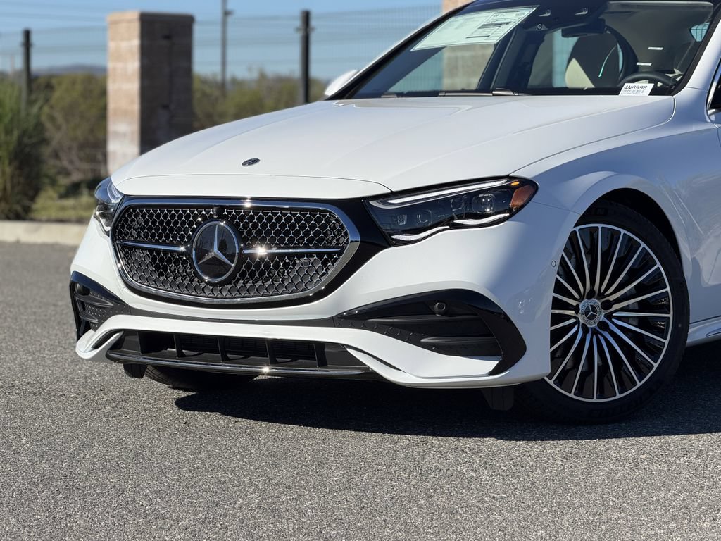 New 2026 Mercedes-Benz E 450 4MATIC Sedan image 3