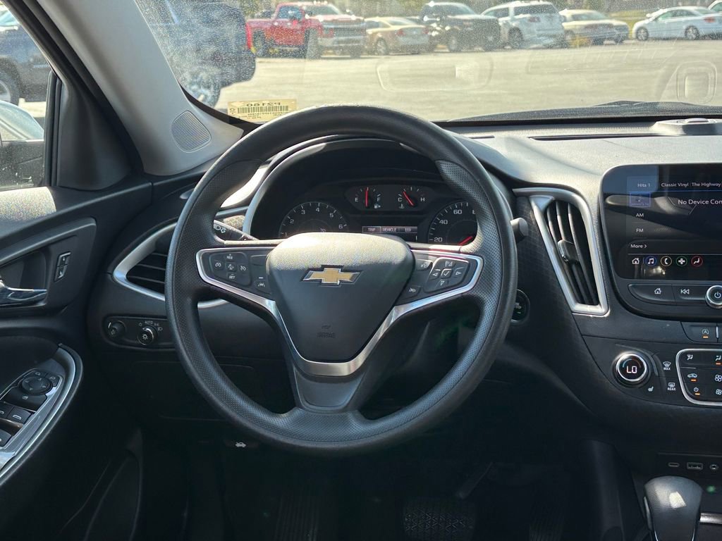 Used 2023 Chevrolet Malibu LT image 27