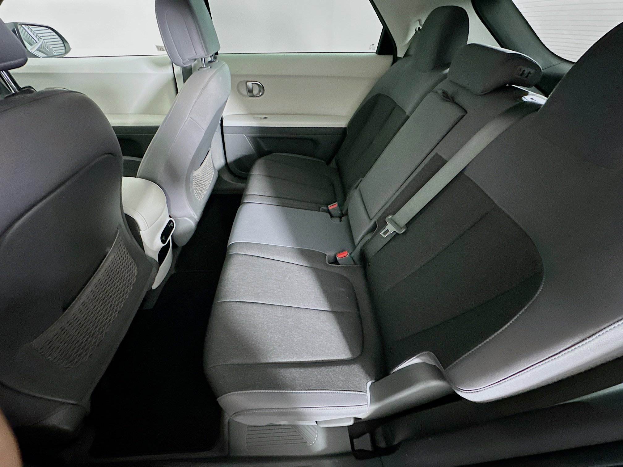 Used 2023 Hyundai Ioniq 5 SE image 27