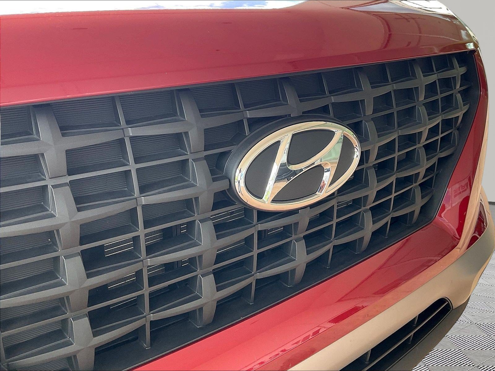 Used 2025 Hyundai Venue SE FWD image 28
