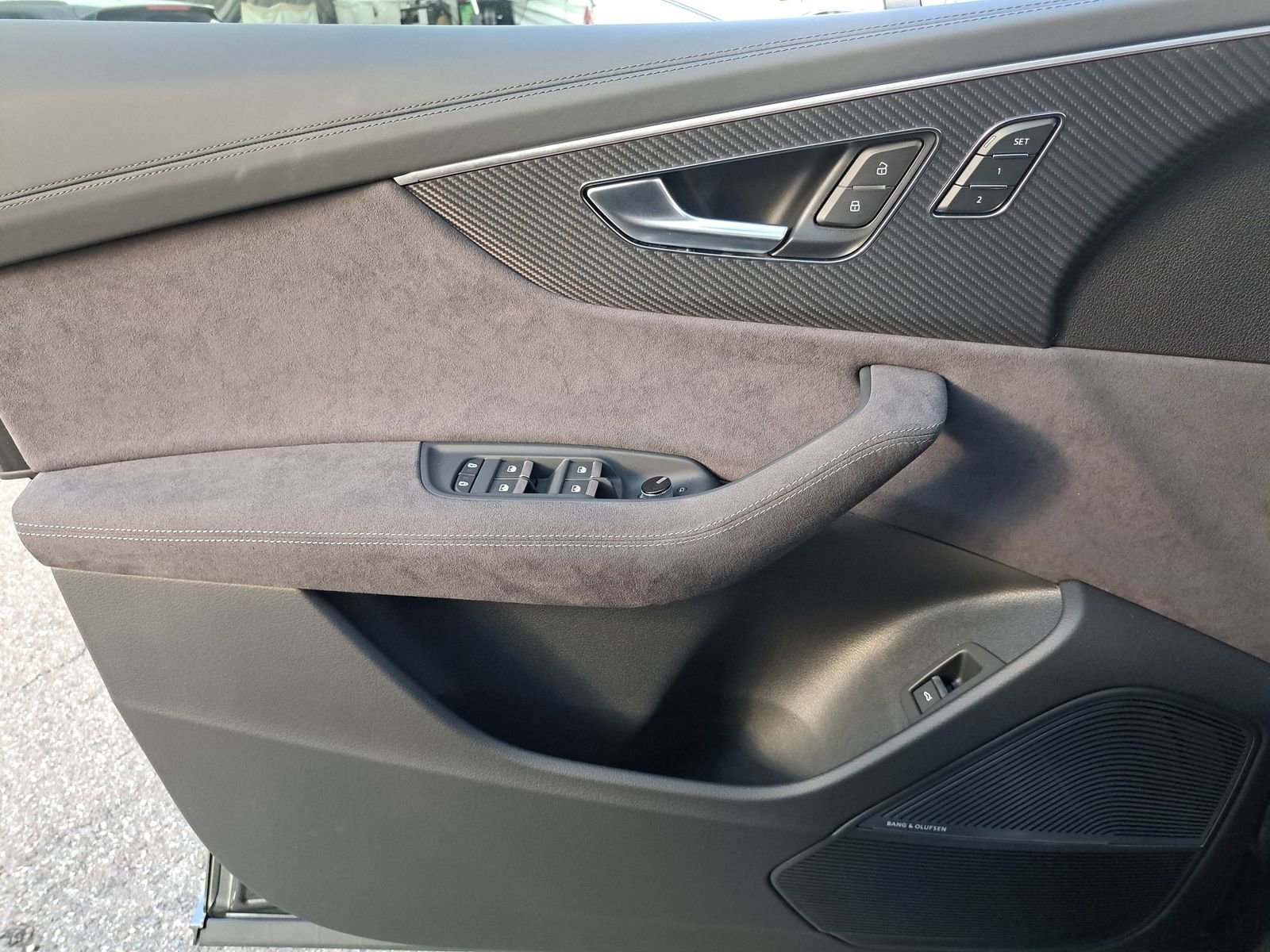 New 2025 Audi RS Q8 performance image 30