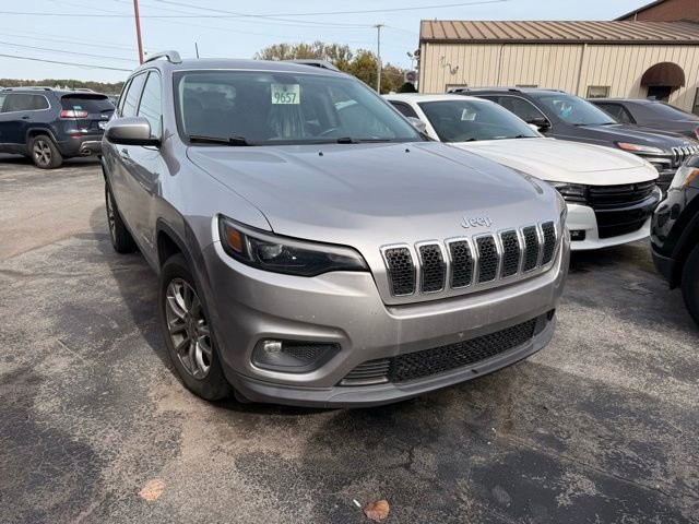 Used 2020 Jeep Cherokee Latitude Plus w/ Cold Weather Group image 2