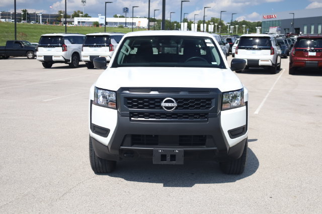Used 2025 Nissan Frontier S AWD/4WD image 3