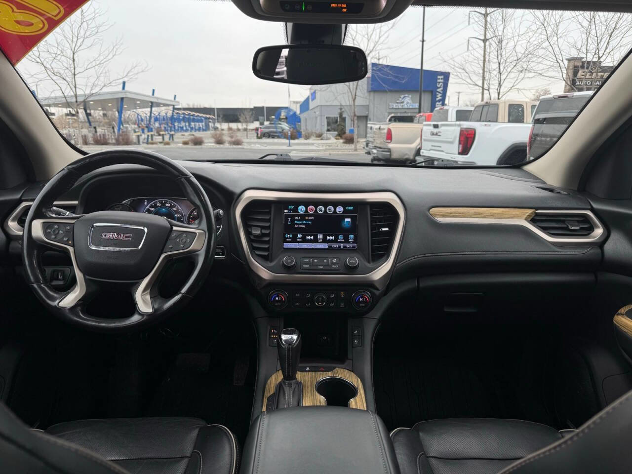 Used 2018 GMC Acadia Denali image 34