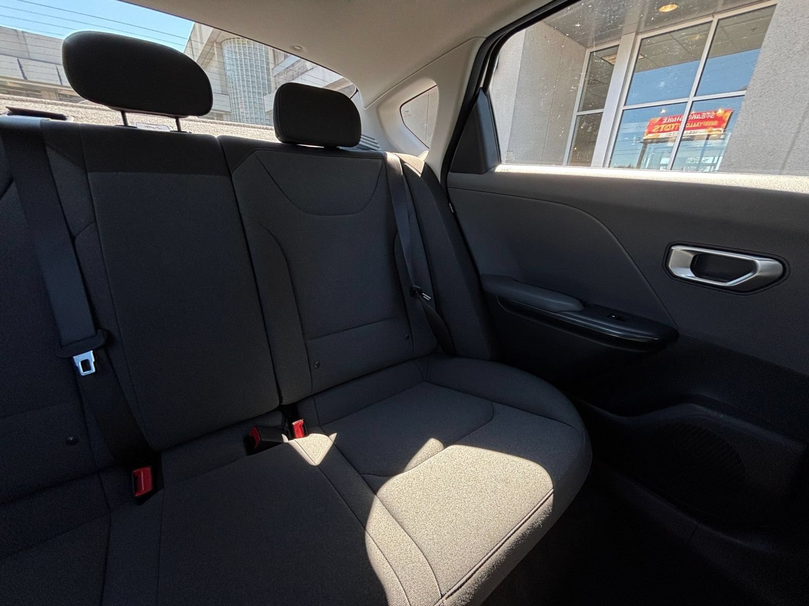 Used 2025 Kia K4 FWD image 36