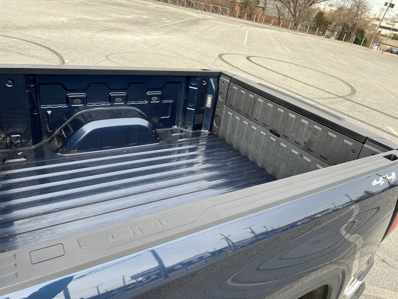 Used 2022 GMC Sierra 1500 SLE image 26