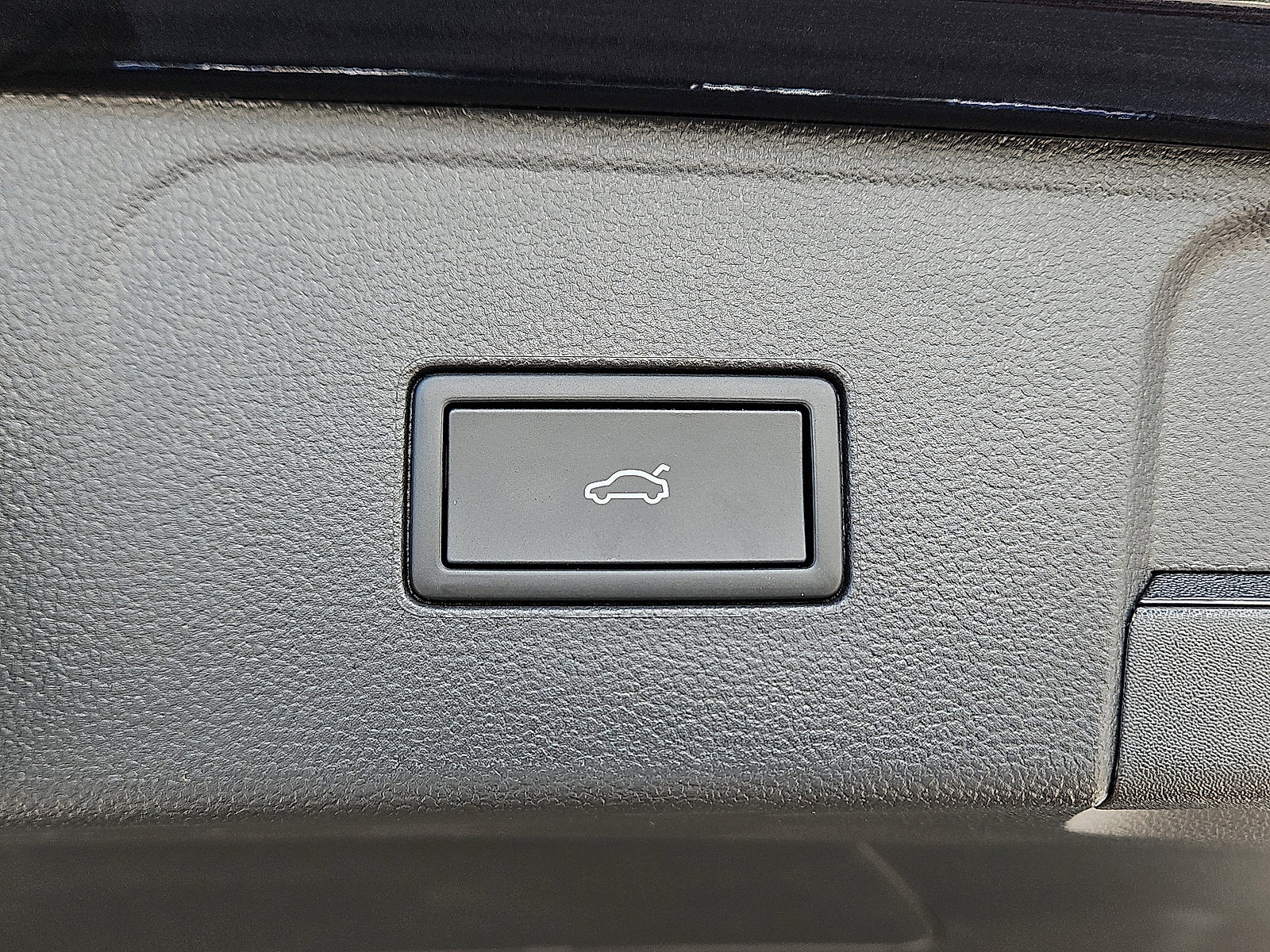 New 2026 Volkswagen Atlas SE image 7