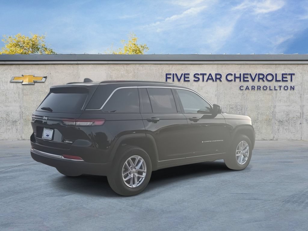 Used 2025 Jeep Grand Cherokee Laredo X RWD image 8