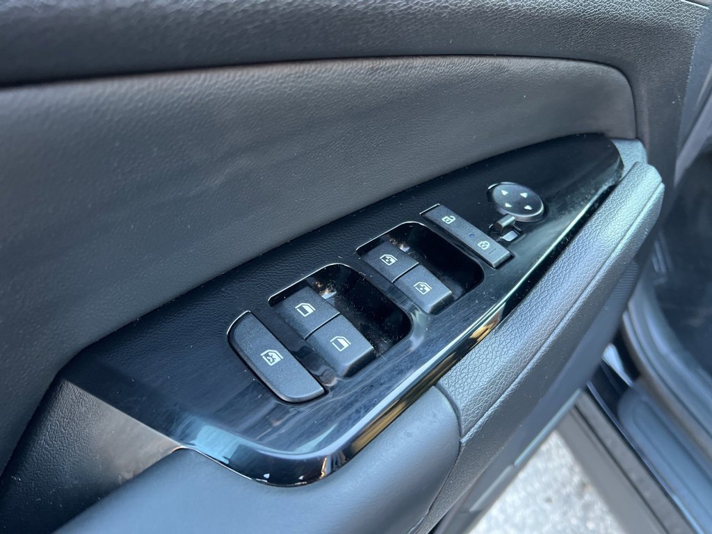 Used 2025 Kia Sportage X-Line w/ Premium Package image 12