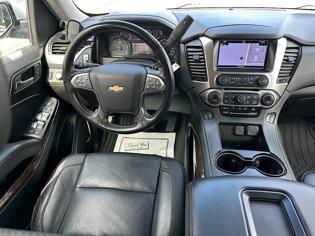 Used 2019 Chevrolet Suburban LT image 20