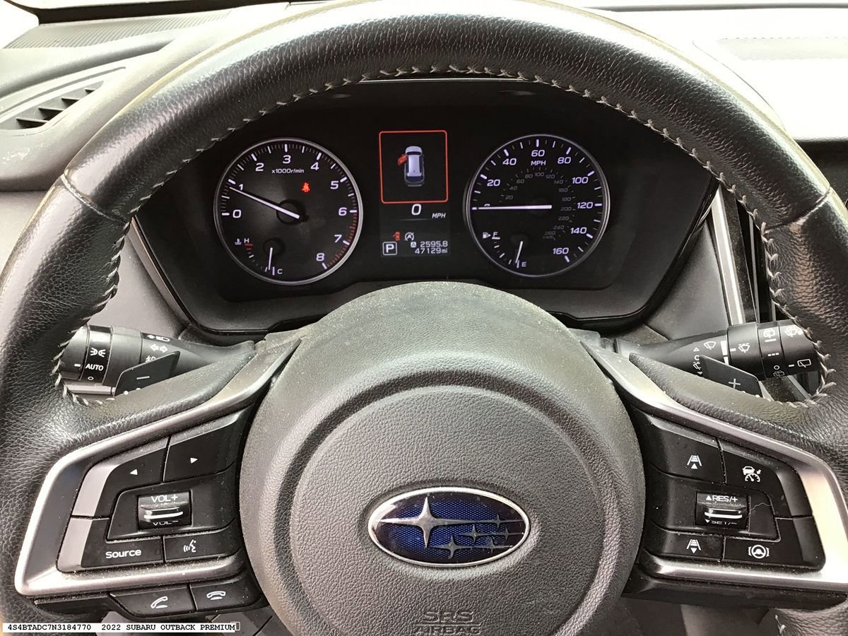 Used 2022 Subaru Outback Premium AWD/4WD image 8