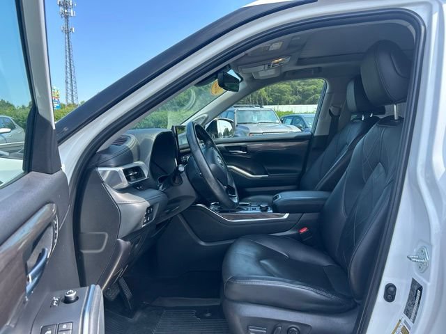 Used 2023 Toyota Highlander Platinum AWD/4WD image 17