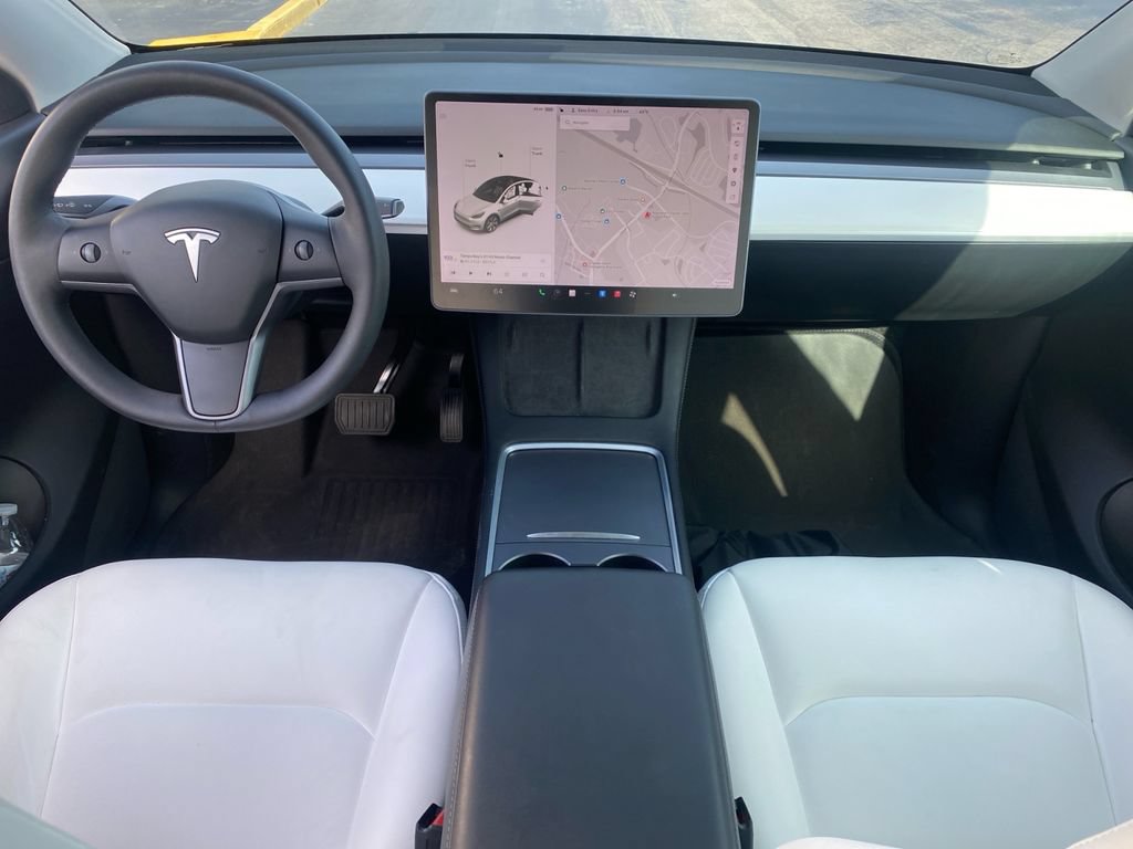 Used 2021 Tesla Model Y Long Range AWD/4WD image 22