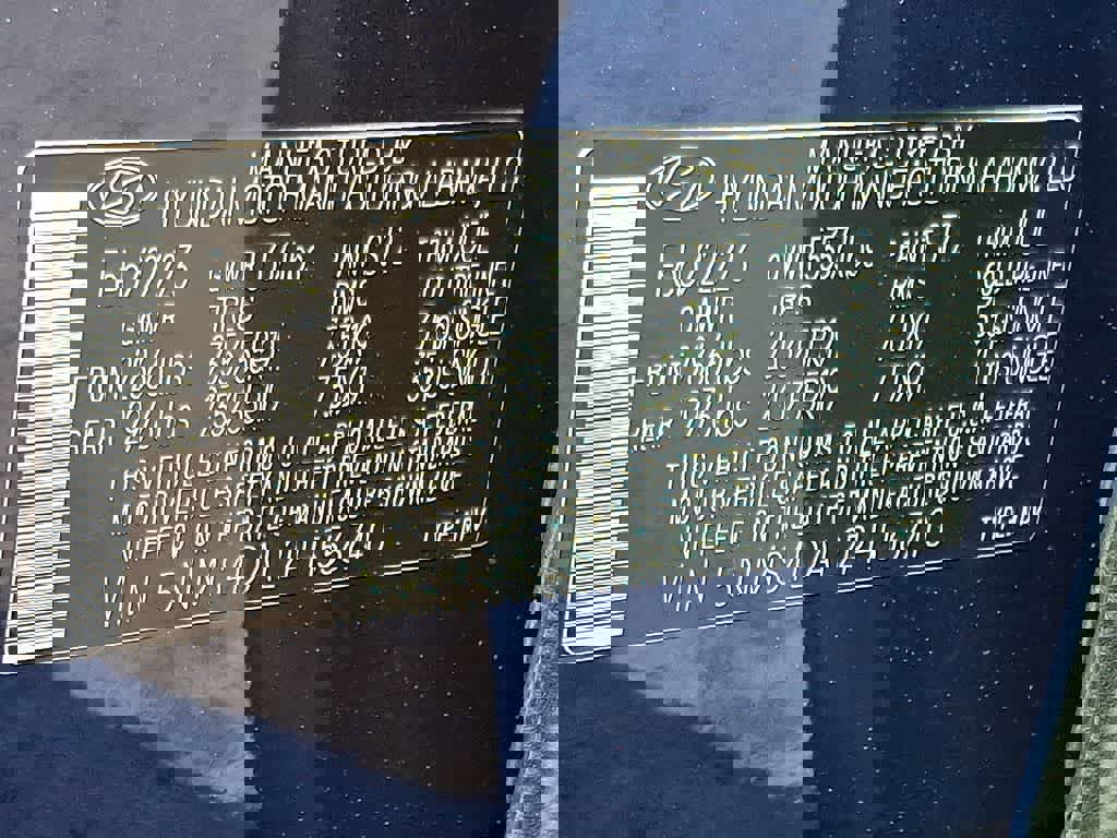 Used 2023 Hyundai Santa Fe Limited image 27