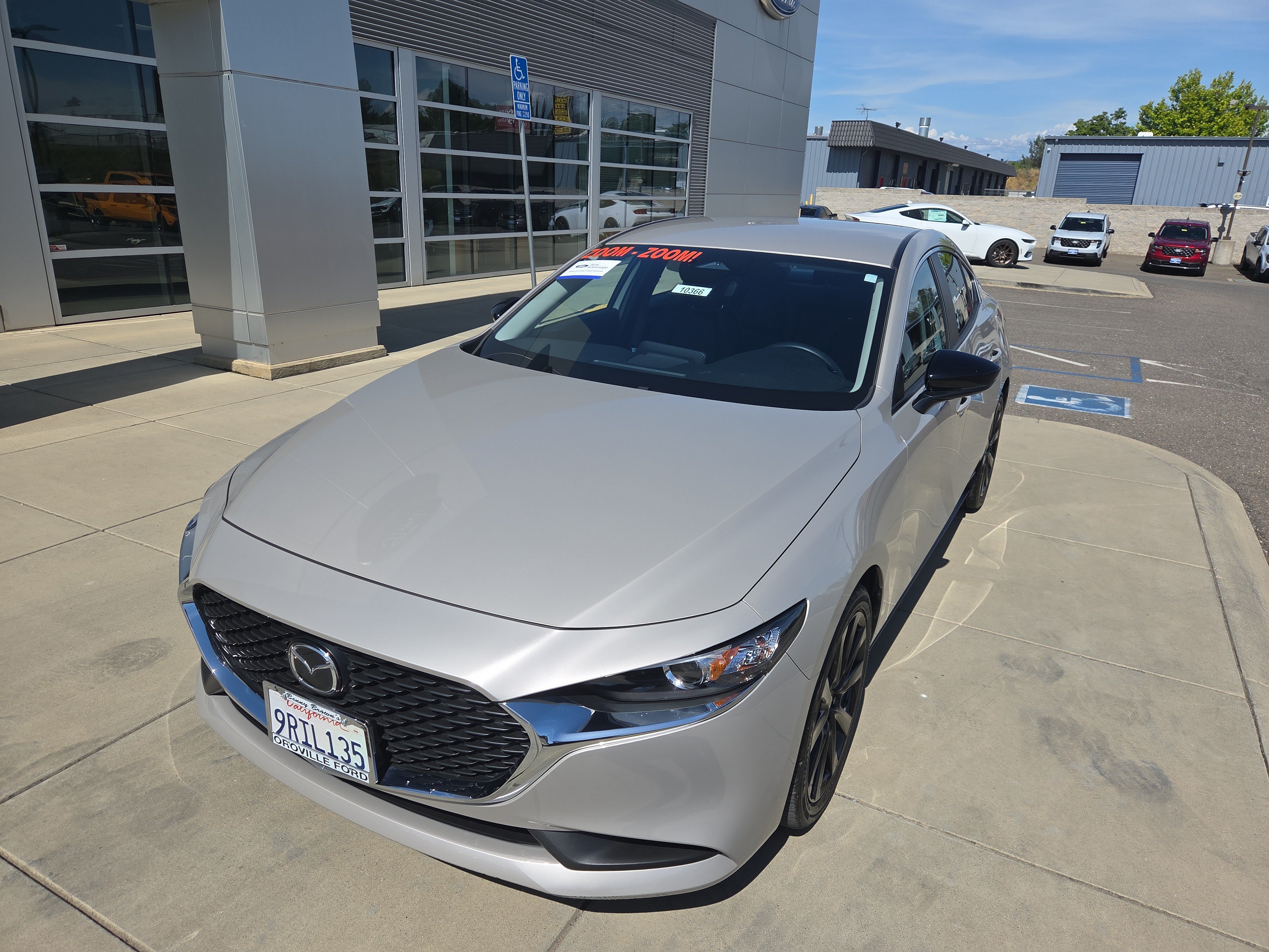Used 2025 MAZDA MAZDA3 s FWD image 1