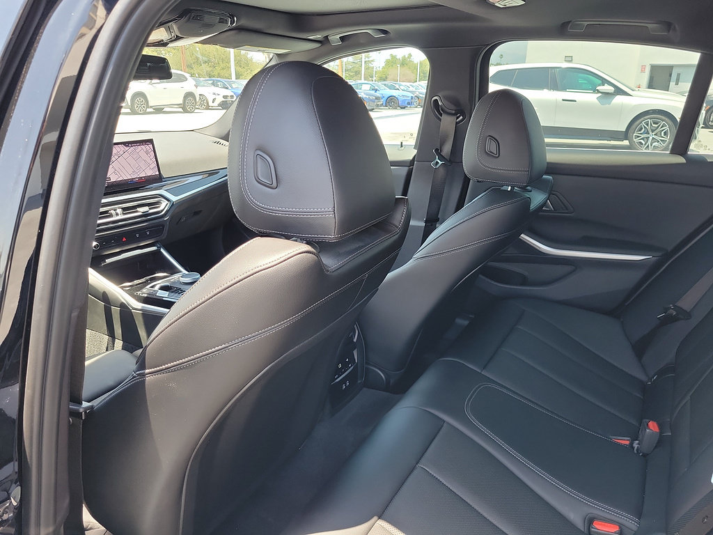 Used 2024 BMW 330i Sedan w/ Premium Package RWD image 12