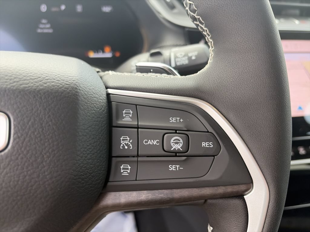 New 2026 Jeep Grand Cherokee Altitude RWD image 21