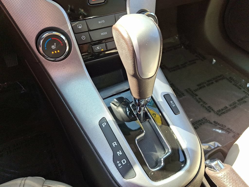 Used 2016 Chevrolet Cruze LTZ FWD image 15