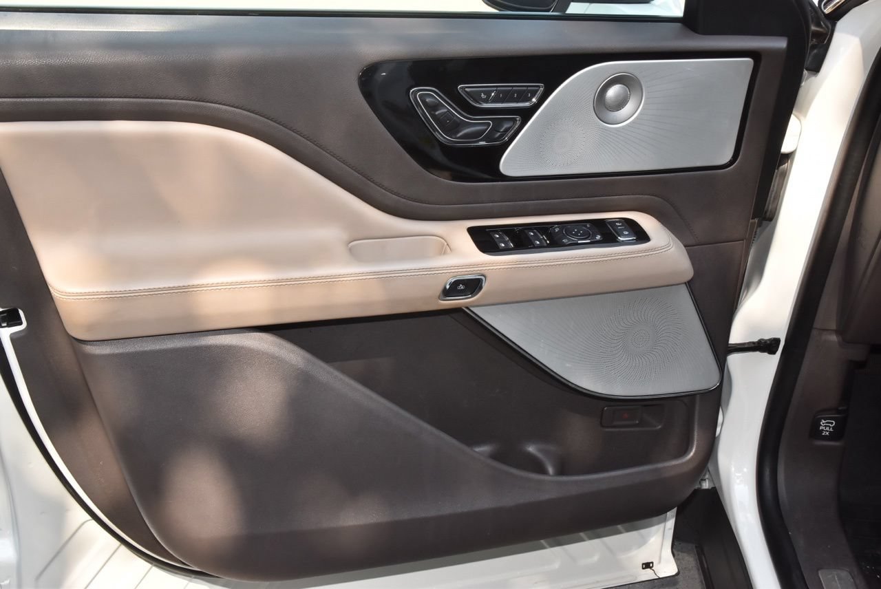 Used 2022 Lincoln Aviator Reserve w/ Equipment Group 201A AWD/4WD image 37