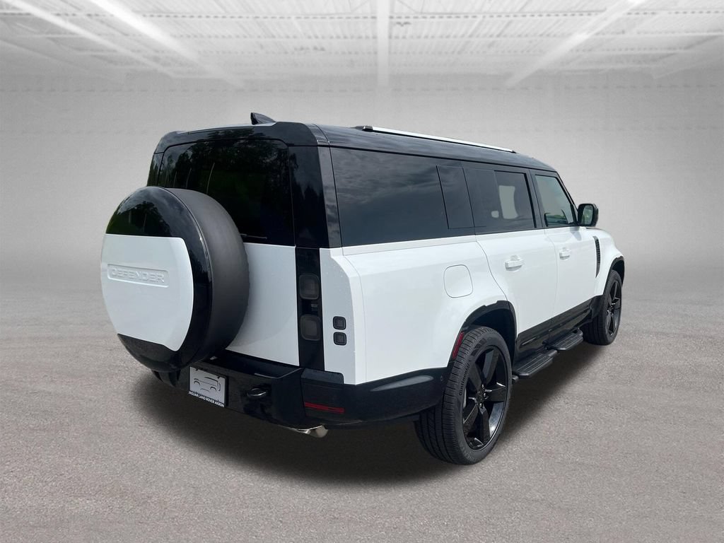 New 2026 Land Rover Defender 130 X-Dynamic SE AWD/4WD image 5