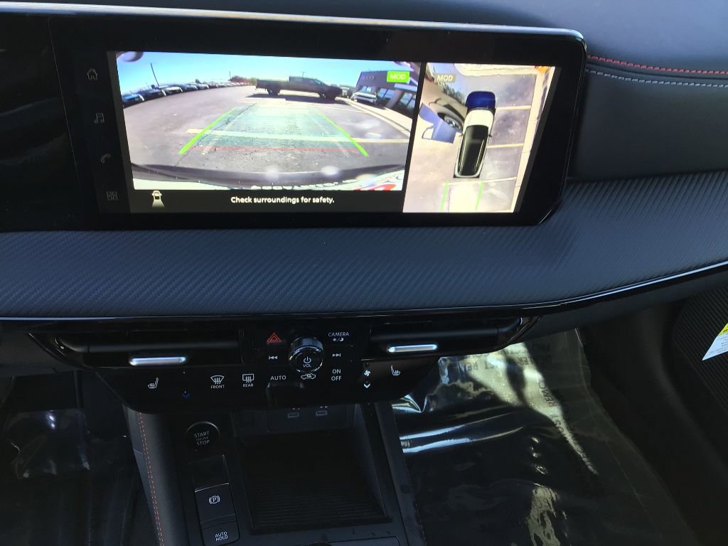 New 2026 Nissan Kicks SR w/ Cold Weather Package image 13