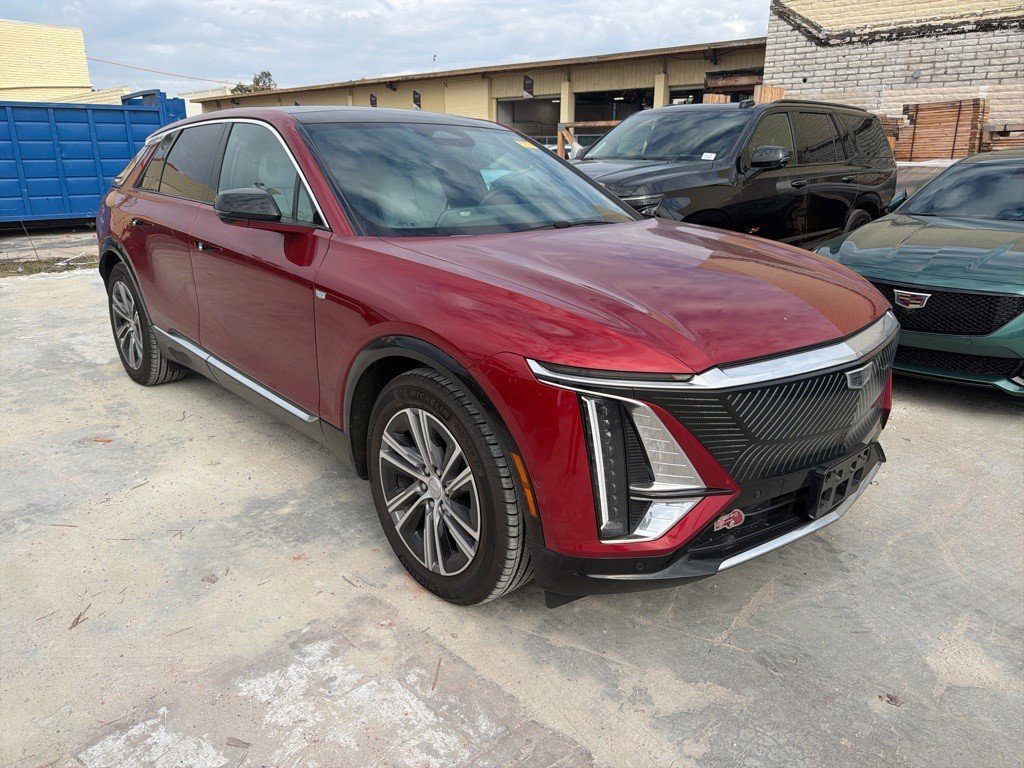 Certified 2024 Cadillac Lyriq Luxury w/ LPO, Floor Liner Package image 3