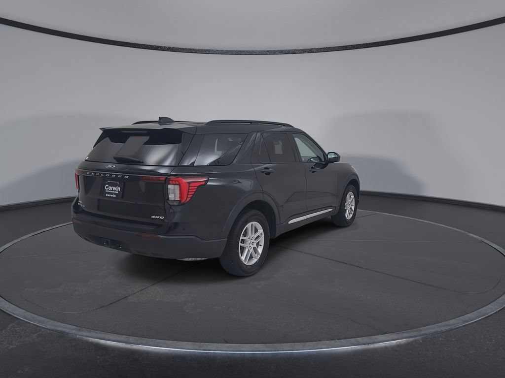 Used 2025 Ford Explorer Active AWD/4WD image 15
